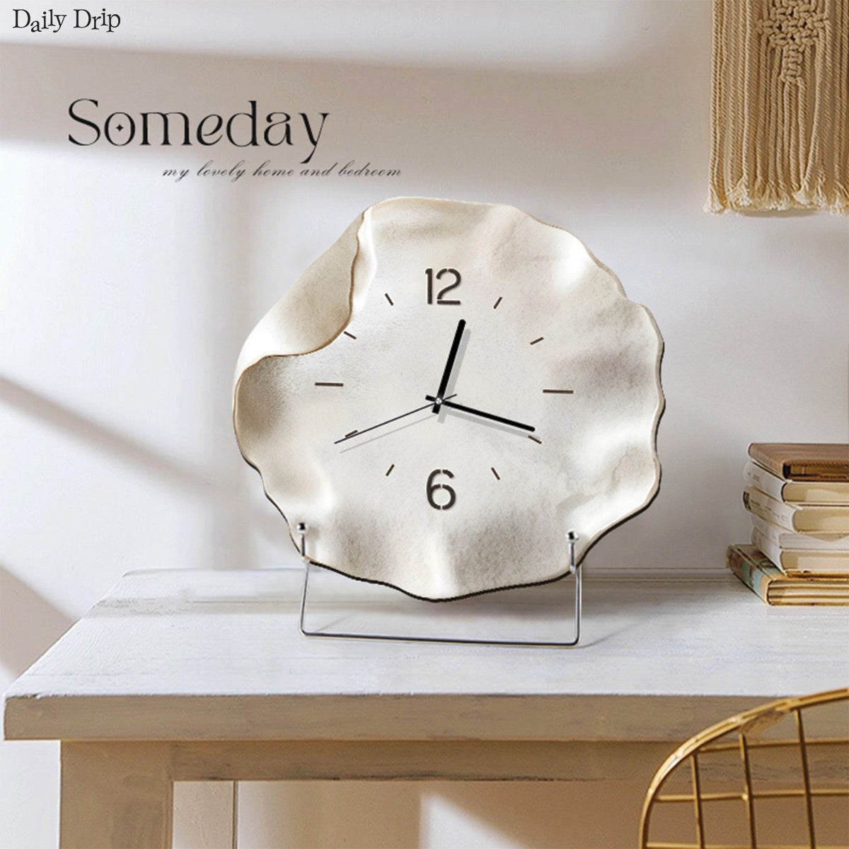 Wavy Stand clock